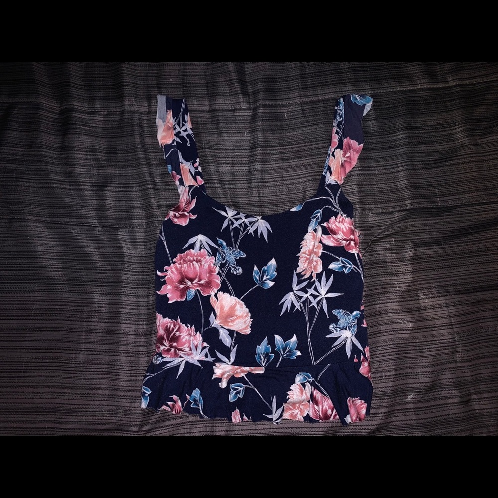 shirt,crop top